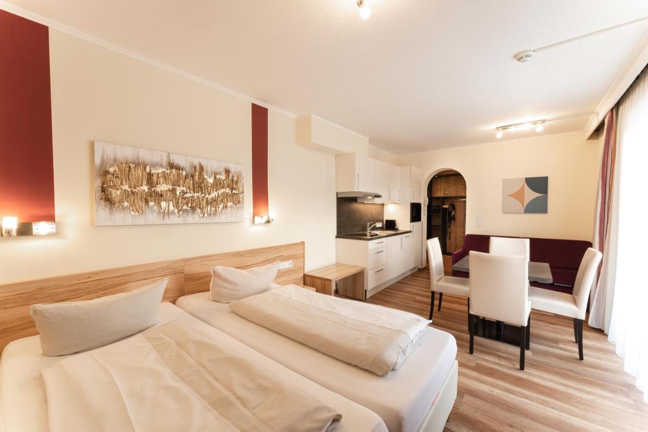 Aparthotel Dorfplatzl Garni Tux Exterior foto