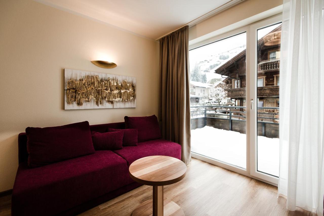 Aparthotel Dorfplatzl Garni Tux Exterior foto
